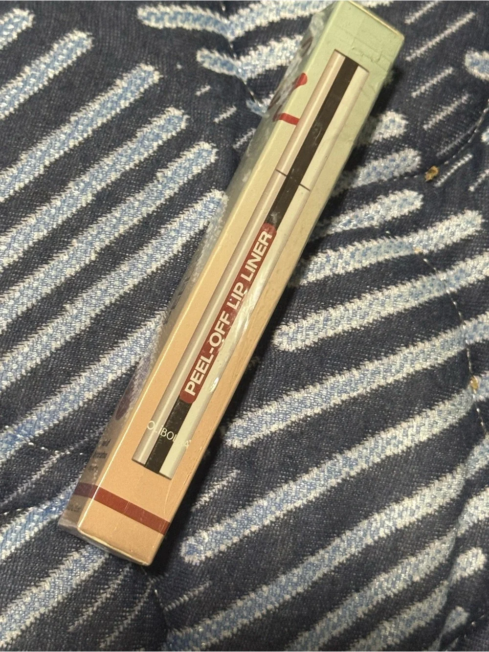 Ultra Chic 02 Peel-Off Lip Liner